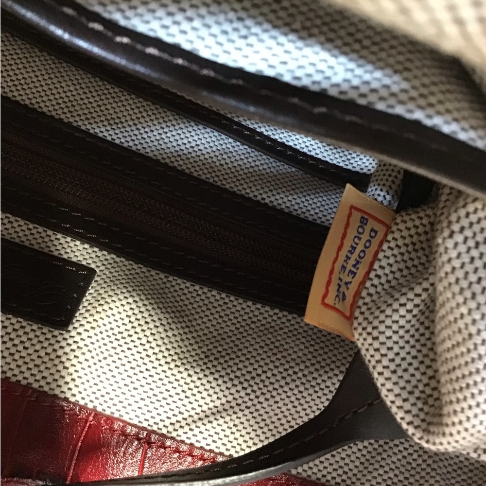 Dooney & Bourke Red Croc Embossed Italian Leather Dennison Hobo Shoulder Bag - Picture 5 of 16
